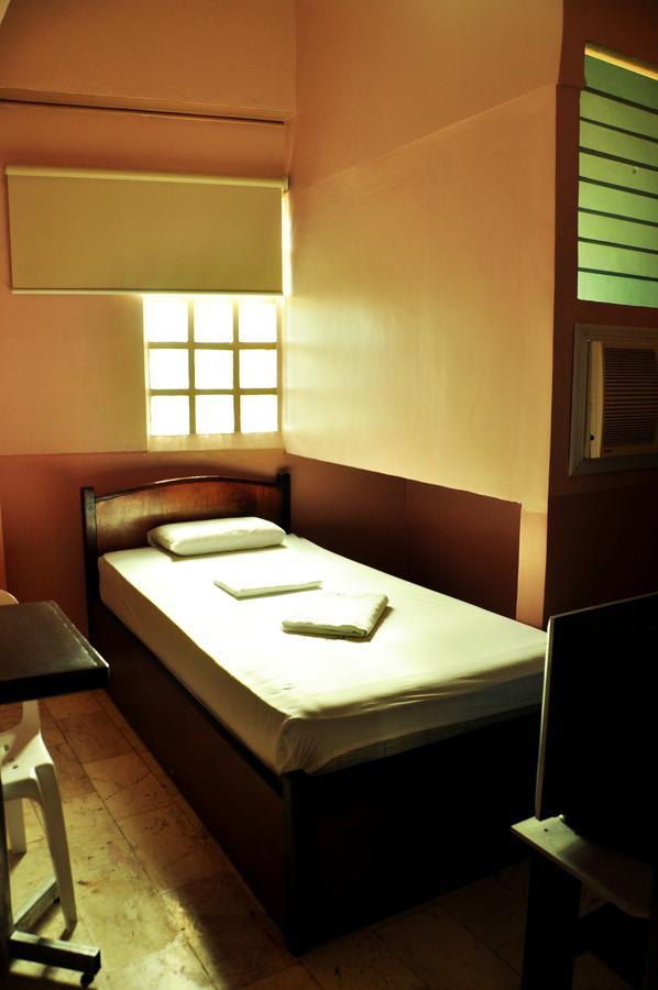 Gv Hotel - Talisay City Eksteriør billede
